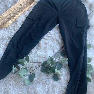 Streetwear society black joggers with elastic waist and chain accent